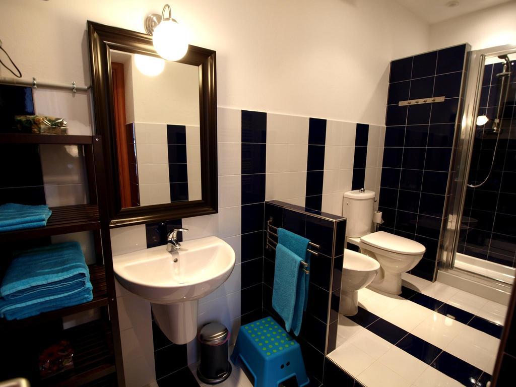 Andres Guest House سانريمو الغرفة الصورة